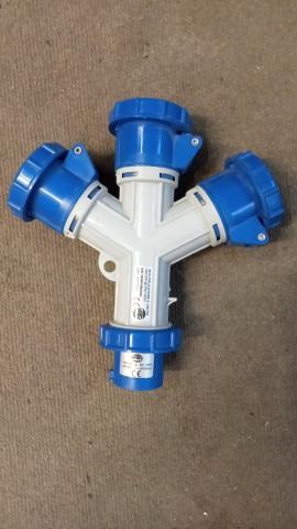 FAEG Multipresa industriale 230V IP67 - 3 prese CEE 2P-T 16A