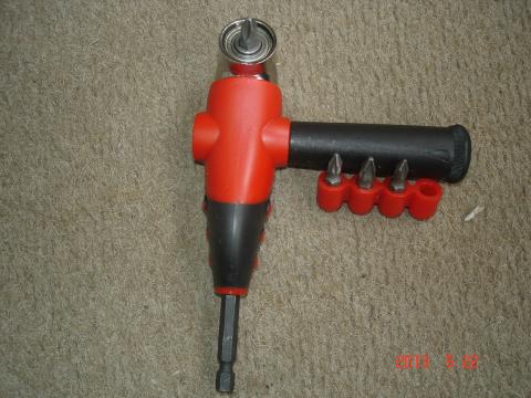 CACCIAVITE GIRAVITE AD ANGOLO PORTA INSERTI PER TRAPANO E AVVITATORE