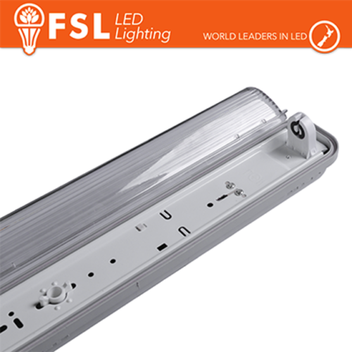 plafoniera stagna portatubo 1 luce 150 cm 220-240 volt CE G13 lif flb1t150