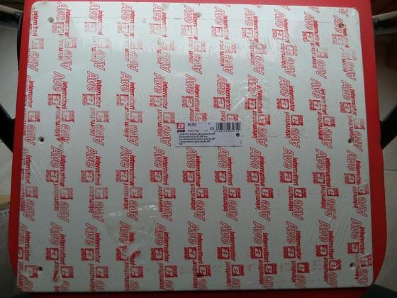 AVE BL08C COPERCHIO IP40 ANTIURTO DI FINITURA PER SCATOLA BL08P