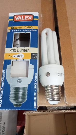Lampada Lampadina Sensore crepuscolare 15w E27 Valex basso Cons. calda 1155452