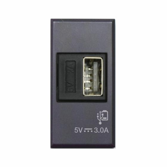 CARICATORE USB UNIVERS. 3A TEKLA 1M 445082USB3A