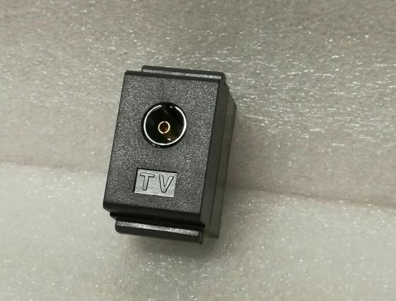 PRESA TV 9,5MM PASSANTE MARLANVIL ARC 7858 COMPATIBILE BTICINO LIVING CLASSICA