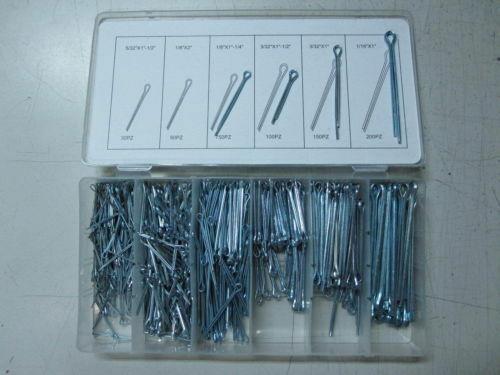 ASSORTIMENTO SET DI COPPIGLIE PERNI FERMI 555 PEZZI IN BOX